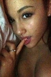 Ariana Grande Nude Private Pics