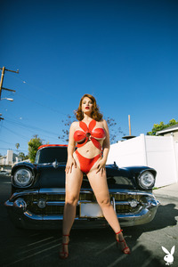 La Sirena 69 Strips Her Red Leather Alongside A Classic Car And Get Naked