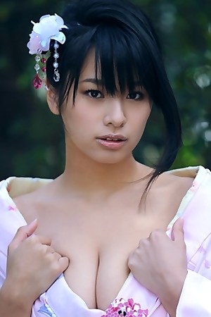 Anri Okita 