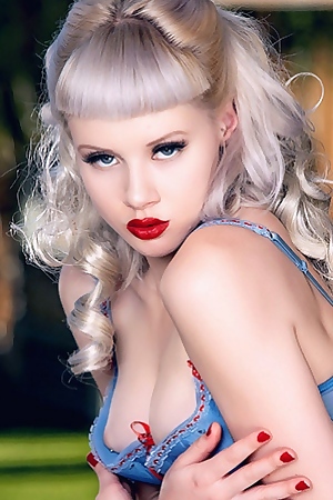Miss Mosh Via Holly Randall