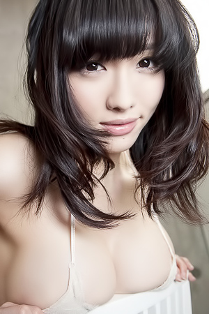 Lovely Japanese Kitten Anna Konno