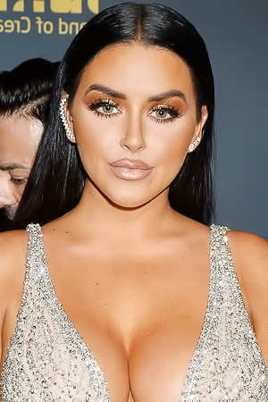 Abigail Ratchford’s Cleavage at the Maxim Hot 100 Experience!