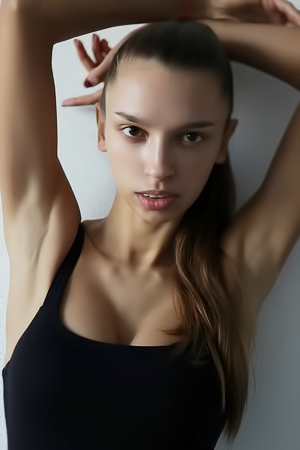 Glamour Busty Model Elin