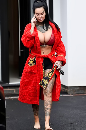 Jemma Lucy Cleavage in a Bra!