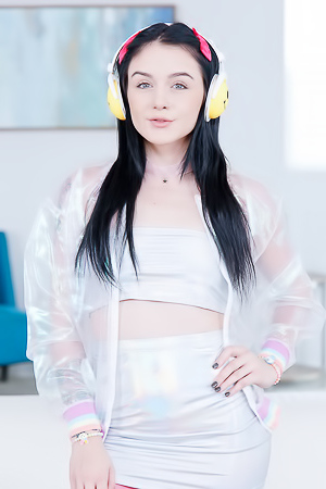 Rosalyn Sphinx Crazy Party Ready To Pleasure