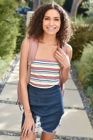 Natasha Ianova And Gia Gelato Feel Good With Orgasmic Attention