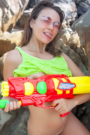 Glamour And Playful Bitch Bori Keis