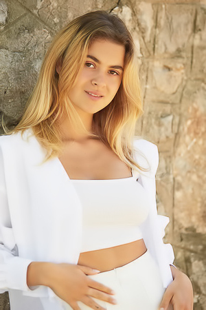 Milena Nigriv Goddess In Nature Superbe