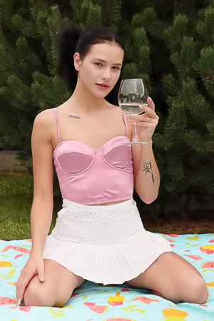 Matty Mila Perey In Summer Picnic