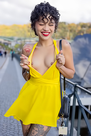 Adorable Lilith porn pic gallery