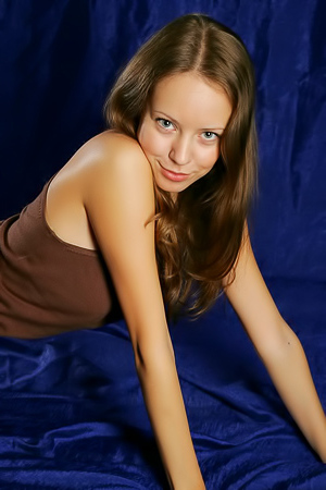 Nadia blue exquisite teen pussy