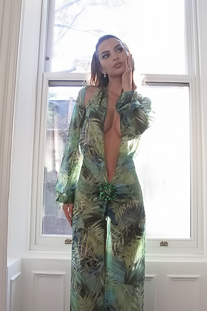 Emily Ratajkowski as Jennifer Lopez for Halloween!