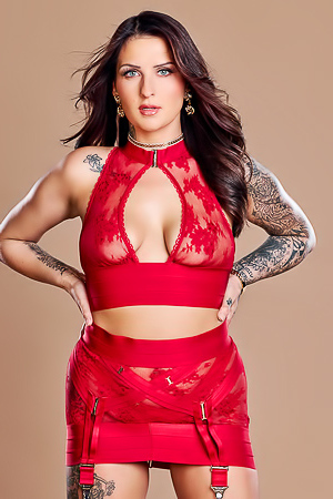 Ryder Mercedes Hotwife Gets BBC Tag-Teamed Wifey