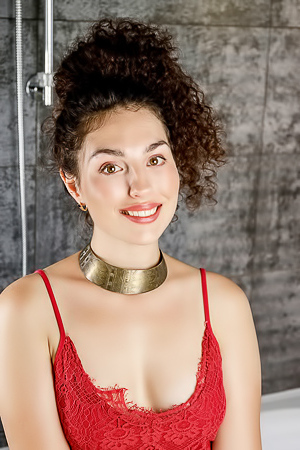 Electra Noir Naked And Stepping Into The Shower