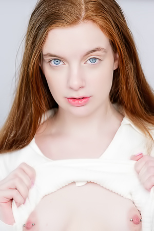 Marina Vaylors Soft Skin Under Soft Light