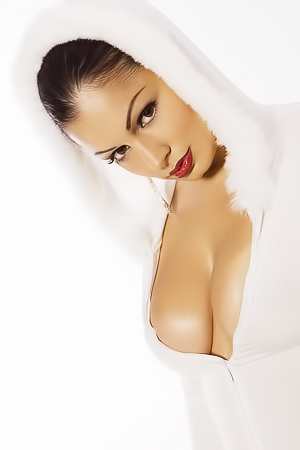 Aria Giovanni Unveiled, A Playful Glimpse Of Pleasure