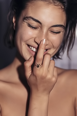 Milena Returns To A Luxurious Glamour Splash